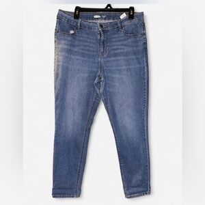 Old Navy Women's Skinny Jeans in Classic Blue